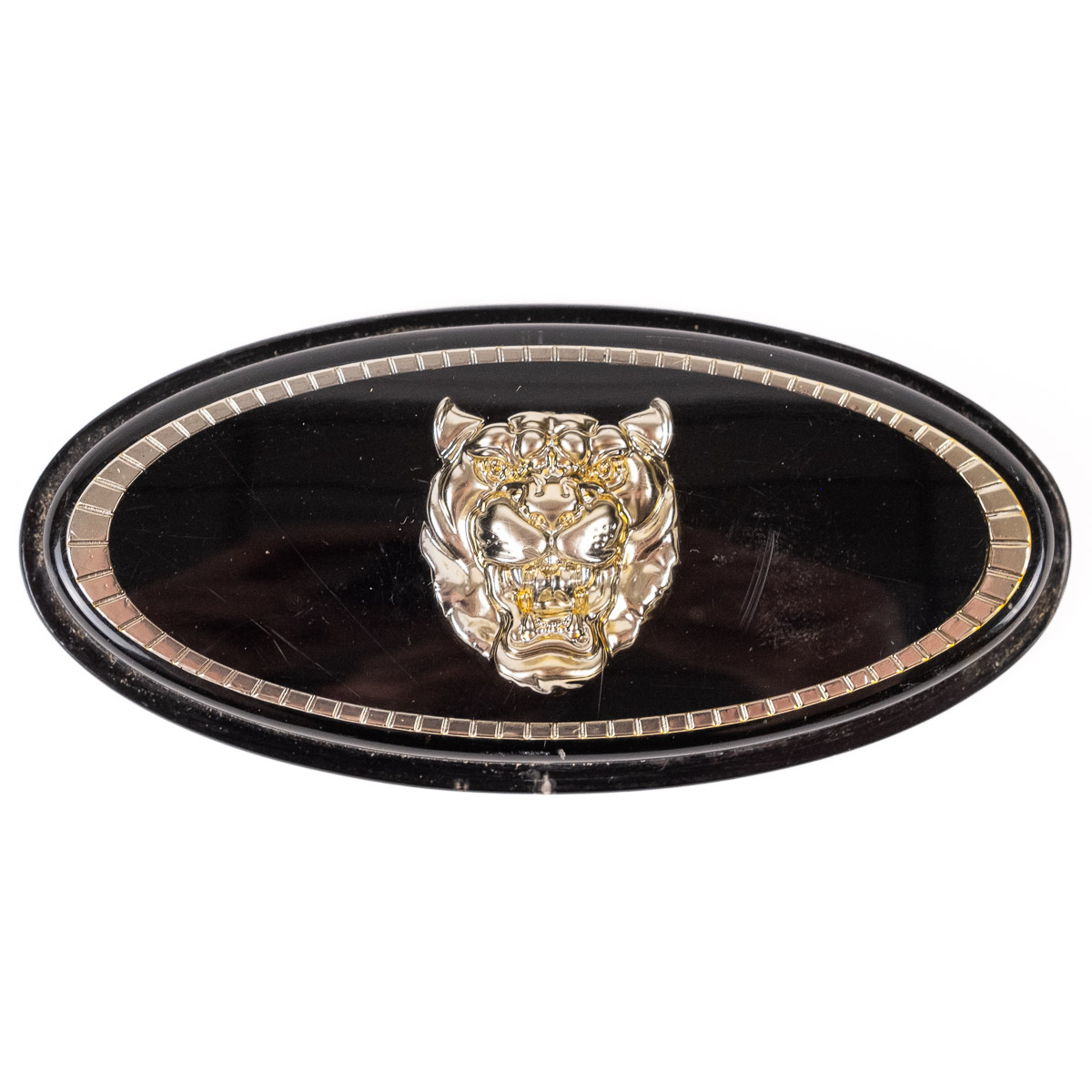 Jaguar Horn Push Motif Badge