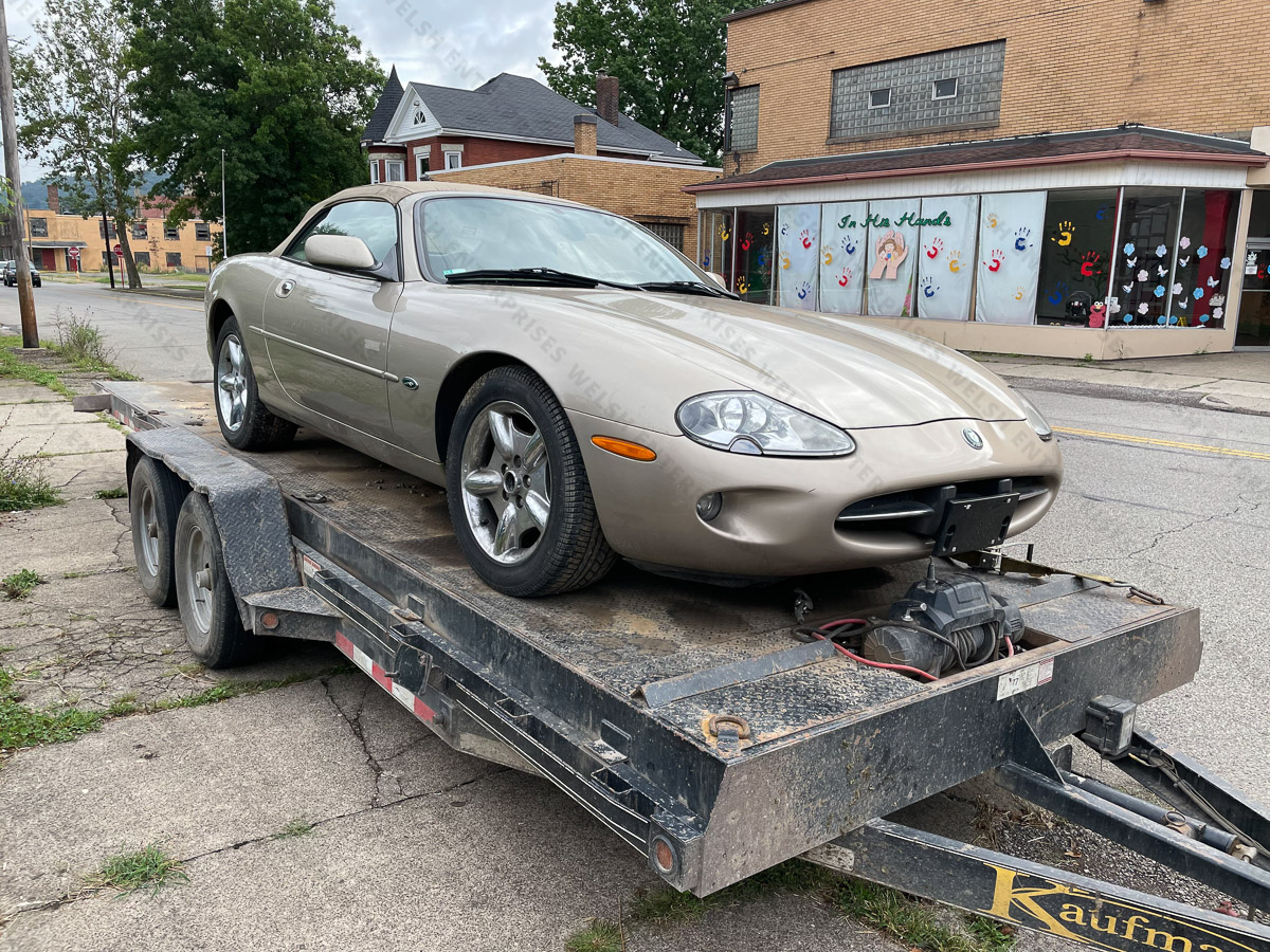1998 XK8 - Salvage 