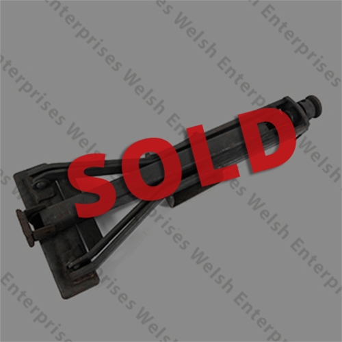 Jaguar E-Type Roadster/Coupe Metallifacture Scissor Jack (Late 3.8 / Early 4.2) - USED - JK4