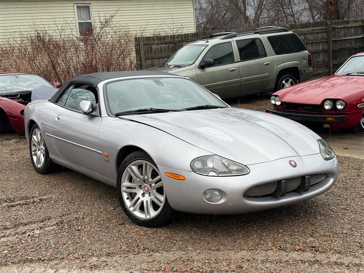SALVAGE: 2003 XKR A32781