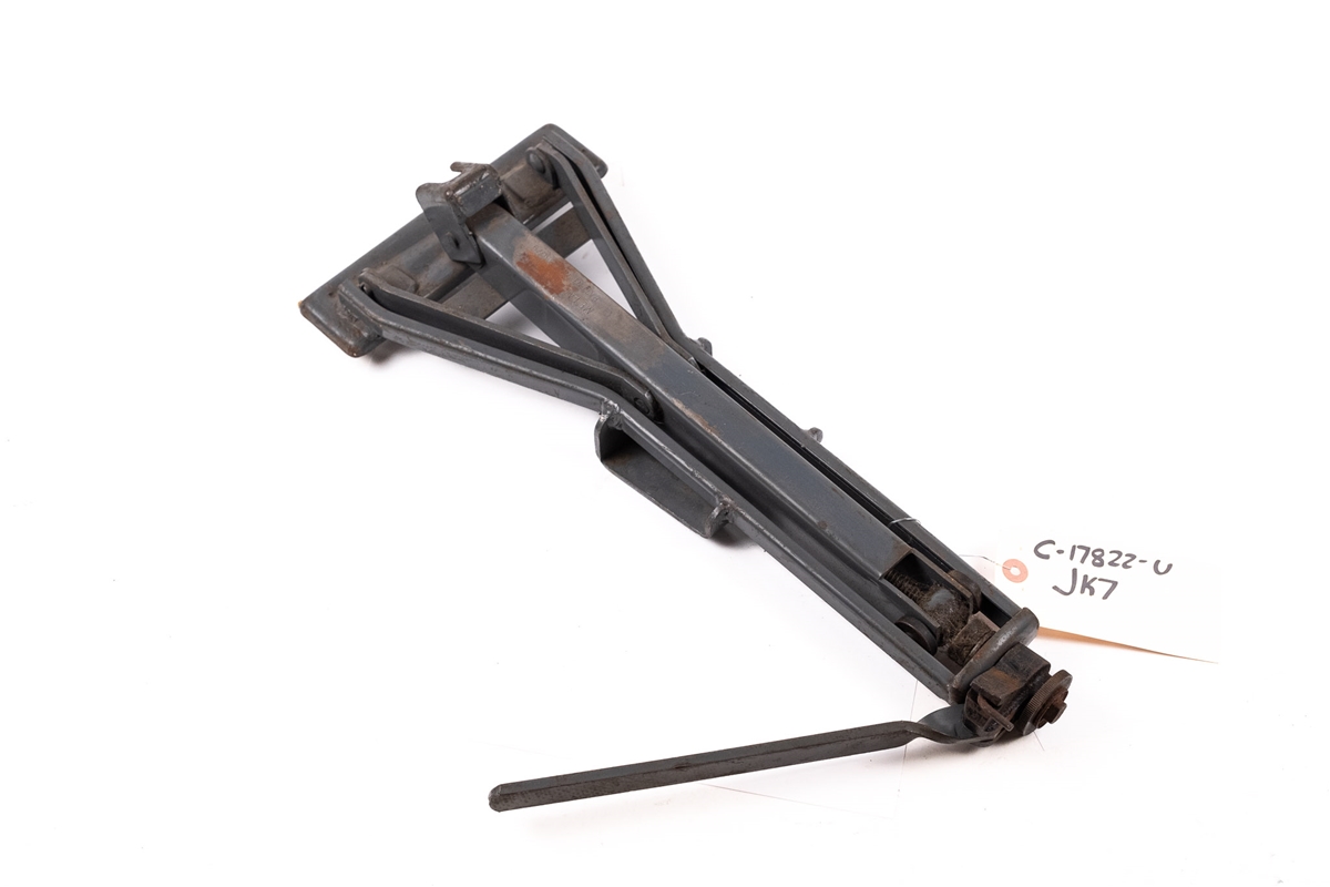 Jaguar E-Type 2+2 Metallifacture Scissor Jack (Early Series I 4.2 2+2) - USED - JK7