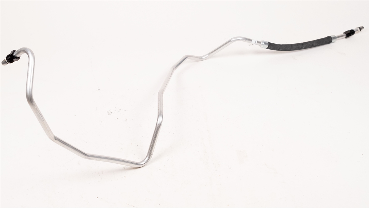 Jaguar Output Oil Cooler Pipe to Gearbox